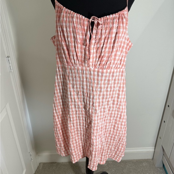 Forever 21 Pink and White Smocked Tie Front Sundress - Picture 1 of 4